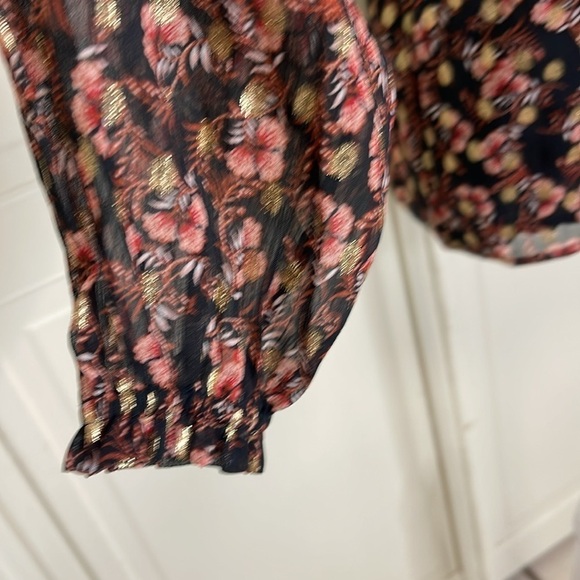 LOFT Women's Shimmer Vine Pleated Yoke Blouse Size M - Picture 3 of 8